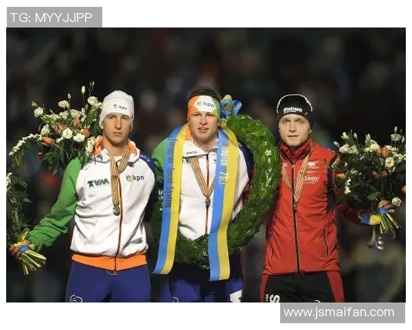 足球巨星随机挑战赛 全能对决掀起球场风暴 30天极限对抗赛